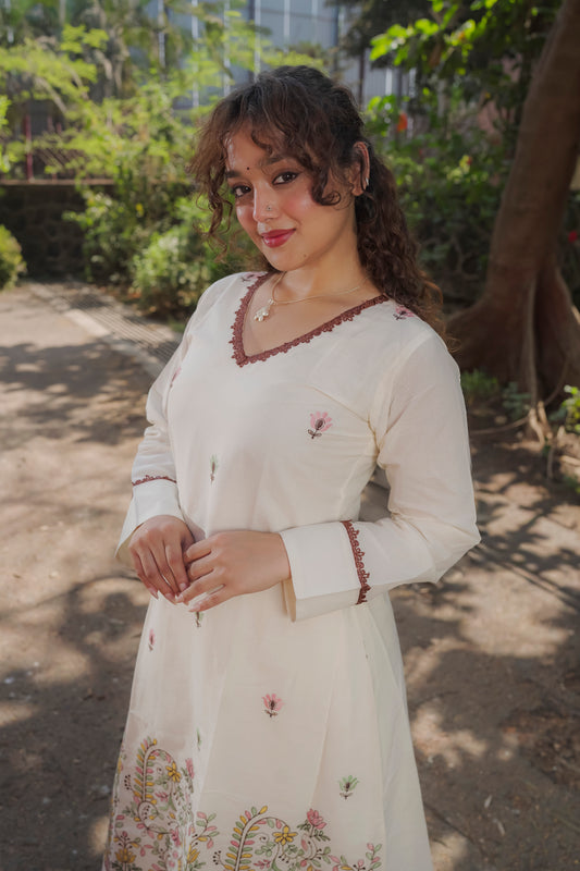 Aarohi - White embroidered kora cotton Kurta