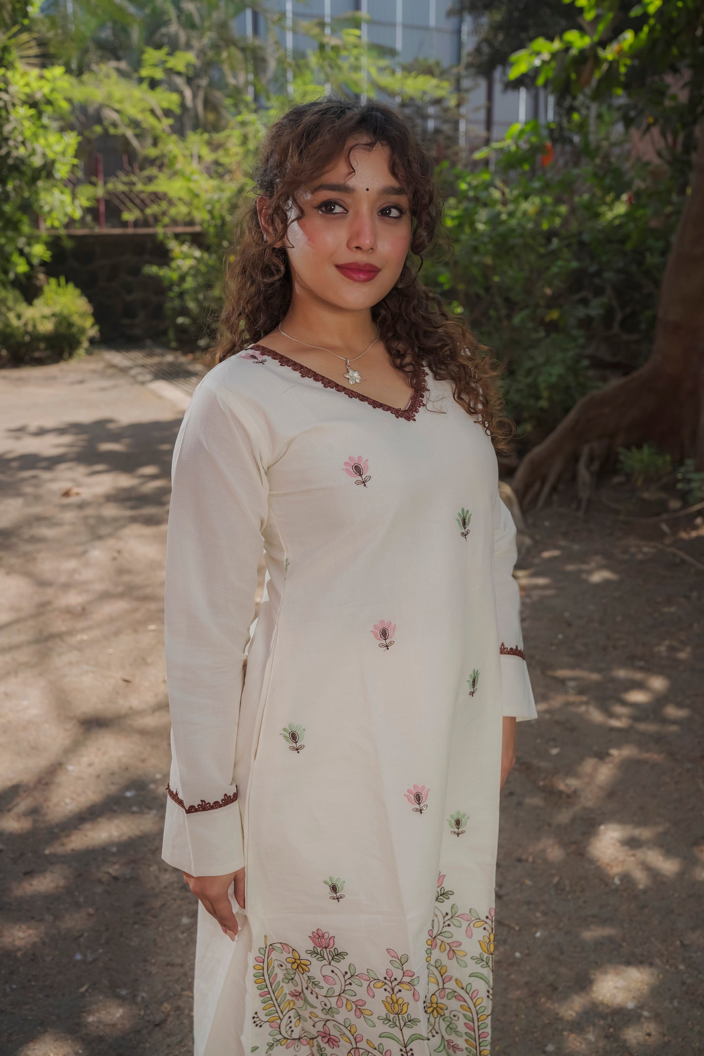 Aarohi  - White embroidered kora cotton Kurta
