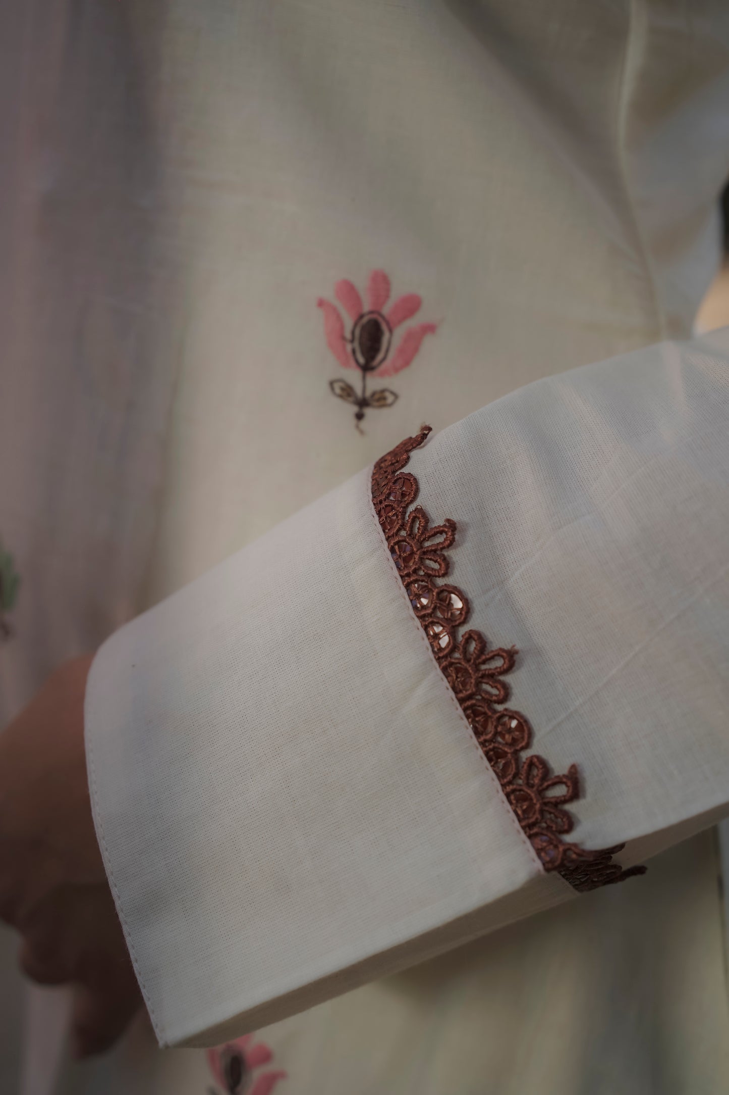 Aarohi  - White embroidered kora cotton Kurta