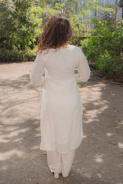 Aadhya - White embroidered kora cotton kurta