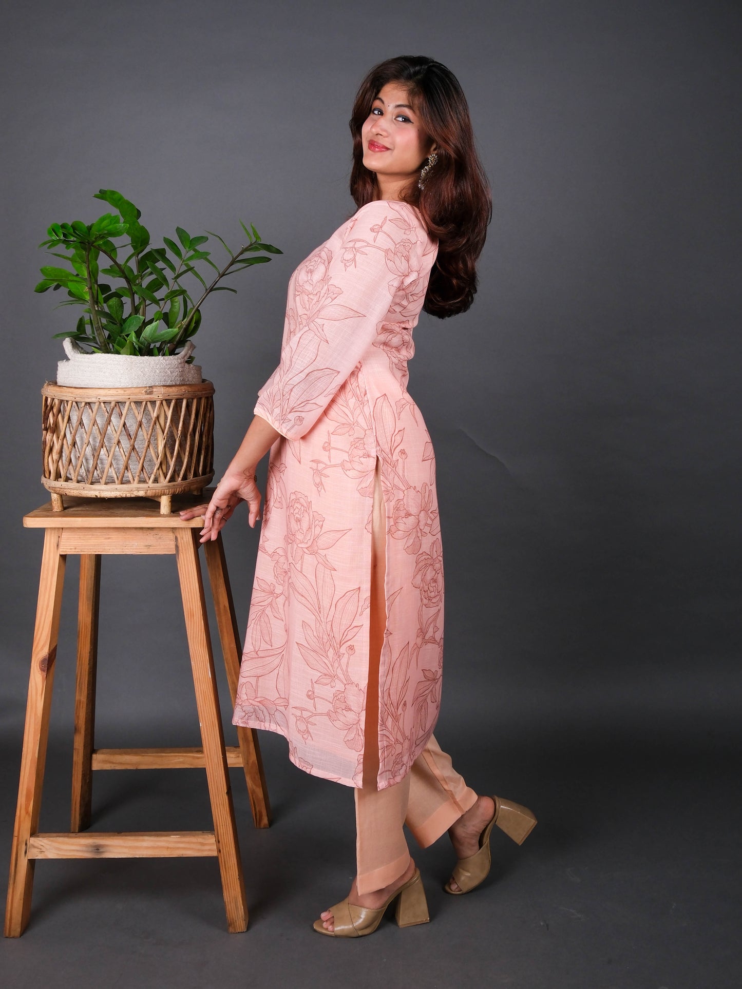 KOMAL FLORA